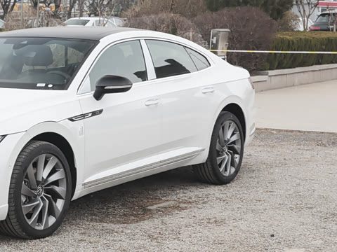 2025�� 380TSI ��Ŀ ������