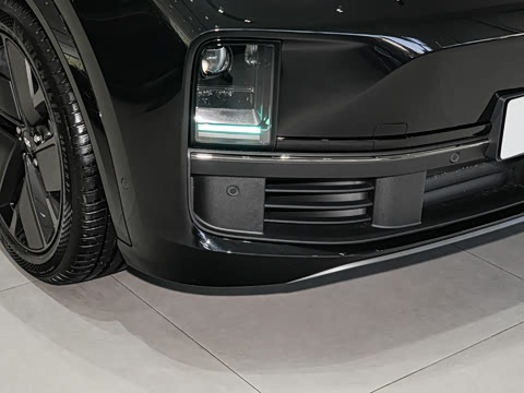 2025�� Ultra ���ܻ��°�