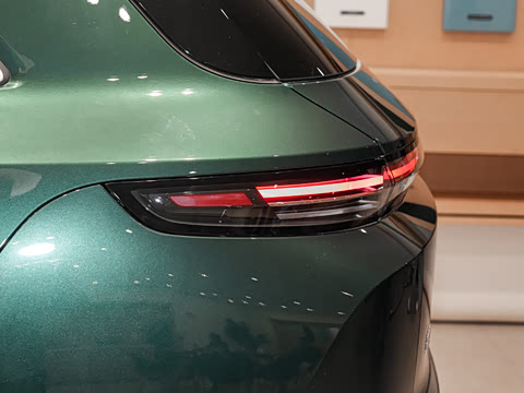 2025�� Ultra ���ܻ��°�