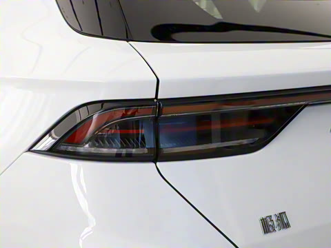 2025�� 688MAX 160kW