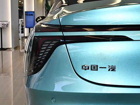 2025�� 2.0T ���а�