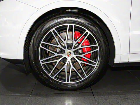 2025�� Cayenne S E-Hybrid 3.0T