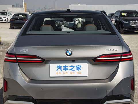 2025�� 530Li ������ M�˶���װ