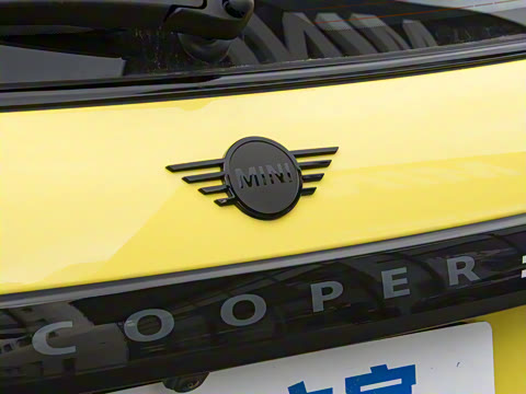 2025�� JOHN COOPER WORKS