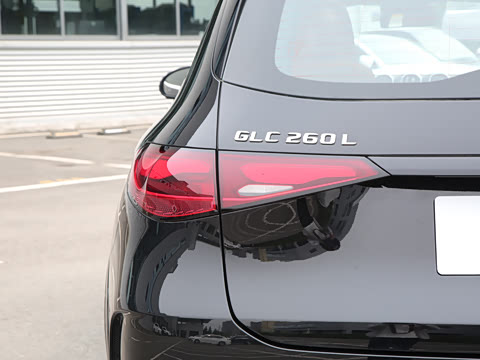 2024�� GLC 260 L 4MATIC ������ 7��