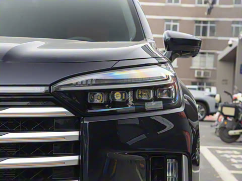 2025�� 180 ��������Ultra���� 7��