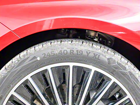 2025�� CLE 260 ���ܳ�