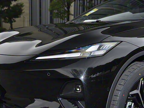 2025�� 300UltraǬ���Ǽ�ADS SE���̰�