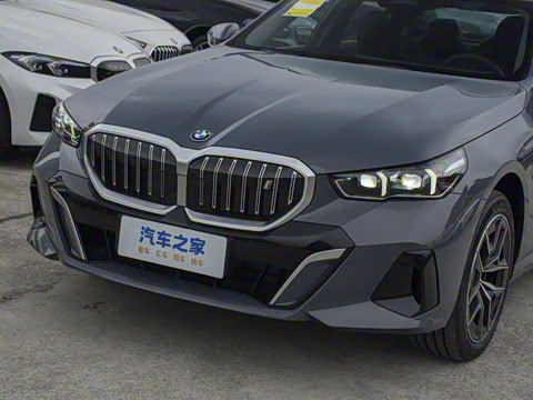 2024�� eDrive 35L M�˶���װ