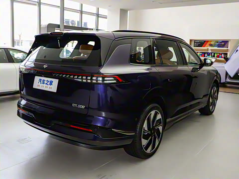 2025�� 636Ultra���Ȱ� 5��