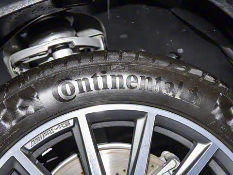 2025�� GLS 450 4MATIC ������