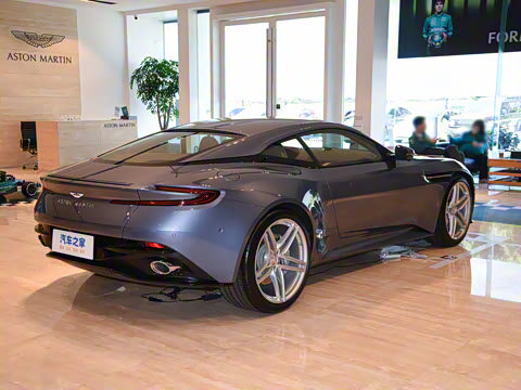 2025�� 4.0T V8 Coupe