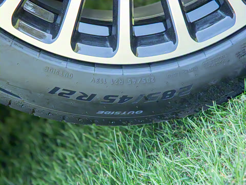 2025�� ���� Ultra�� 53.4kWh 6����