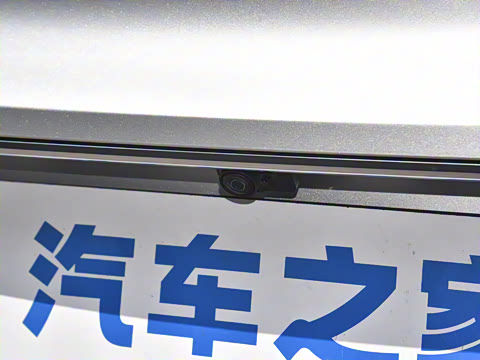 2026�� 4.0T V8 Mulliner