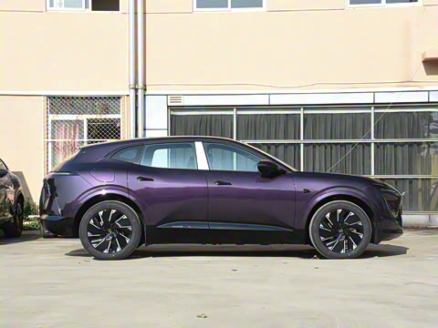 2024�� Pro+���̰�