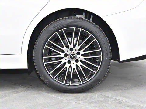 2025�� �Ŀ� C 200 L �˶���