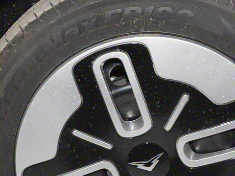 2025�� Mate 300km̤�˰�