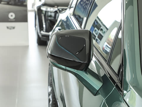 2025�� 2.0T �����