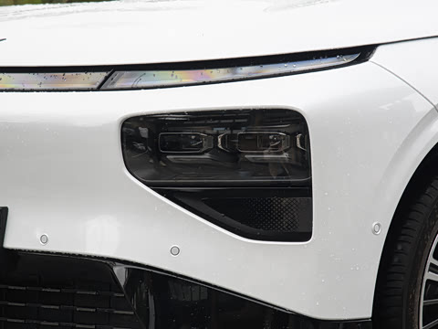 2025�� 680 ������������ Max