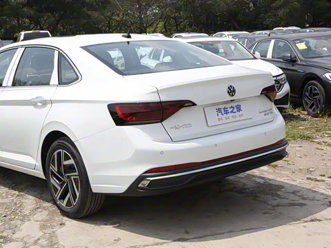 2025�� �Ŀ�� 300TSI DSG��Խ��
