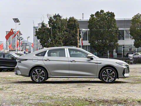 2025�� 1.6T DCT�