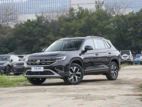 2025�� ������ 300TSI