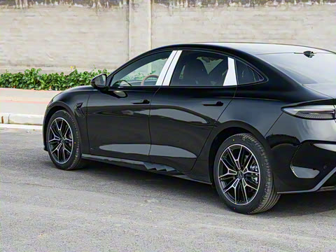 2025�� 650�Ǻ���