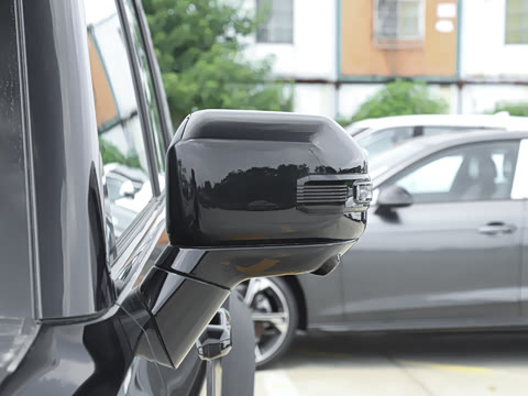 2025�� 2.0TD XWD �Զ�����+