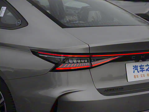 2025�� 2.0T �Զ���+