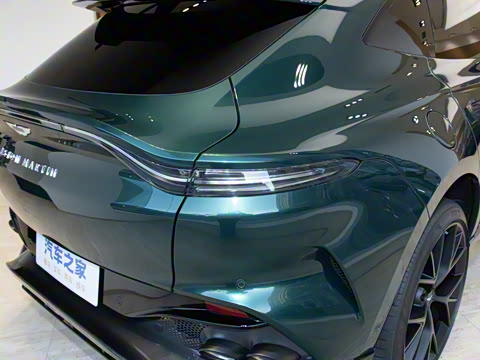 2025�� 4.0T V8 707