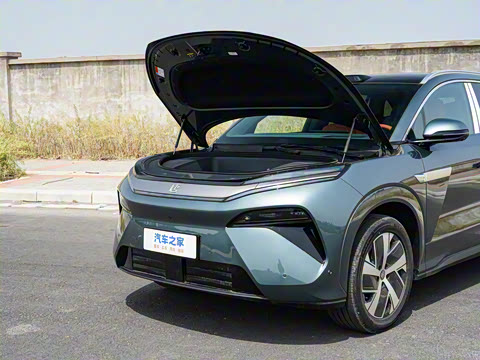 2025�� EV 670KM�����״��콢��