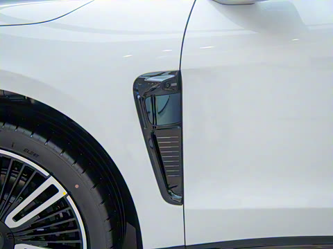 2025�� 102kWh ǩ����