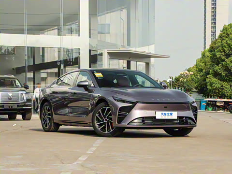 2025�� ���� Plus ��������