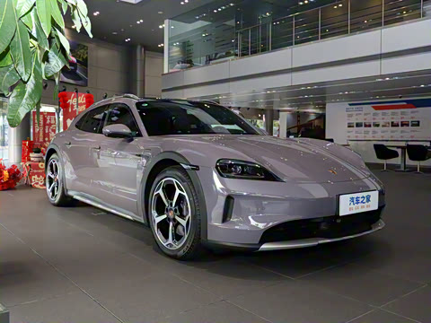 2024�� Taycan 4 Cross Turismo