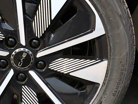 2025�� EV �Ǽݰ� 520km �����