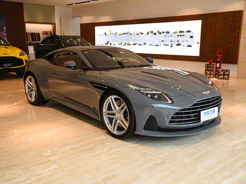 2025�� 4.0T V8 Coupe