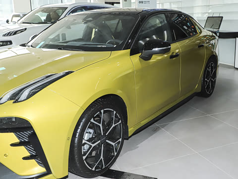 2025�� 03+ 2.0TD �Զ�Ԧ���