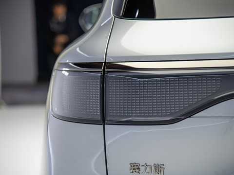 2025�� ���� Ultra�� 53.4kWh 6����