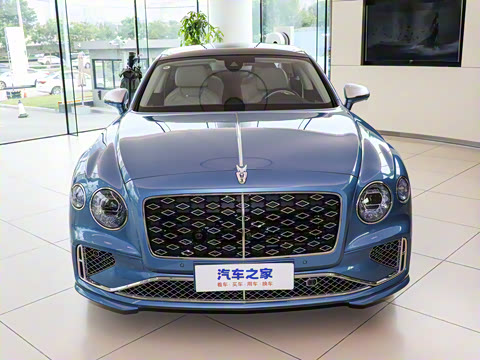 2026�� 4.0T V8 Mulliner