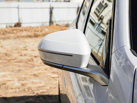 2025�� xDrive30L ������ M�˶���װ