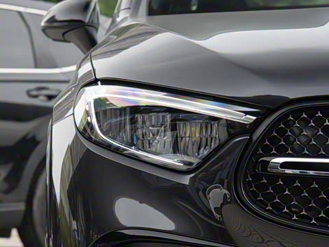 2025�� �Ŀ� GLC 260 4MATIC ����SUV