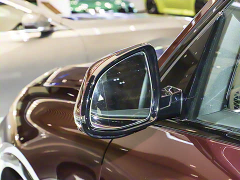 2024�� xDrive40i ������M�˶���װ