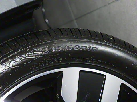 2024�� ���ڿ� 330TSI �Զ�����R-Line��ҫ��