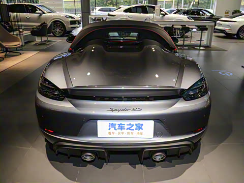 2023�� Spyder RS 4.0L