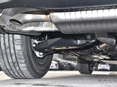 2025�� GLC 300 L 4MATIC ������ 7��