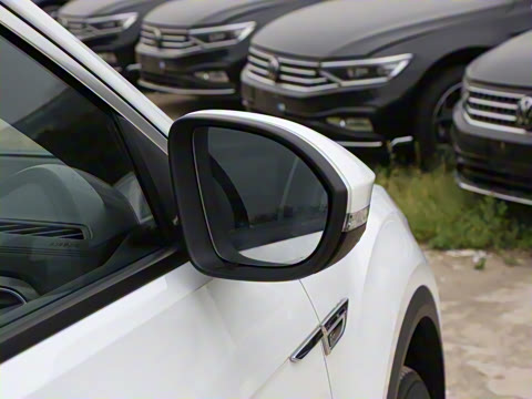 2025�� �Ŀ� 300TSI DSG���������