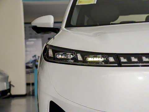 2025�� 210Max���Ȱ� 5��