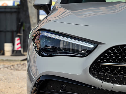 2025�� CLE 260 ���ܳ�