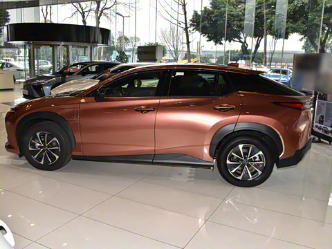 2023�� 300e ������ ���а�