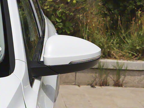 2025�� �Ŀ�� 300TSI DSG׿Խ��